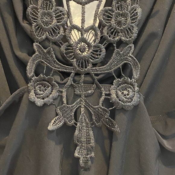 M.K.M. DESIGNS -- Halter Top, Black Sleeveless w/Lace Back/Shoulder Straps, Long - Picture 11 of 13